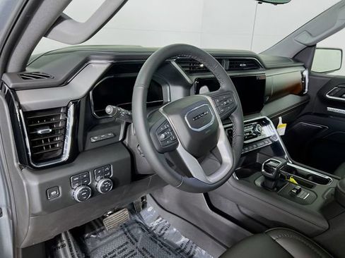 Certified 2025 GMC Sierra 1500 Denali w/ Technology Package image 8