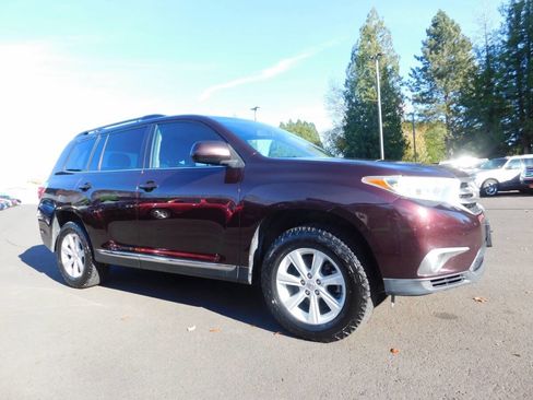 Used 2012 Toyota Highlander SE image 1