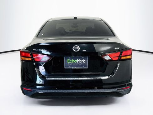 Used 2022 Nissan Altima 2.5 SV FWD image 7