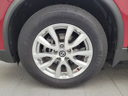 Used 2017 Nissan Rogue SV FWD image 30