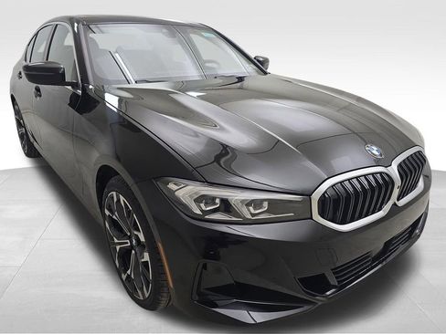 New 2026 BMW 330i xDrive Sedan w/ Convenience Package AWD/4WD image 2