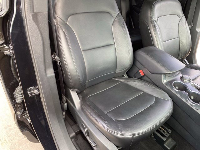 Used 2018 Ford Explorer XLT w/ Equipment Group 202A AWD/4WD image 38