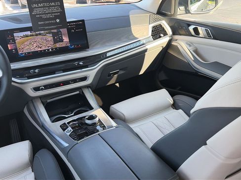 Certified 2024 BMW X7 xDrive40i w/ Executive Package AWD/4WD image 17
