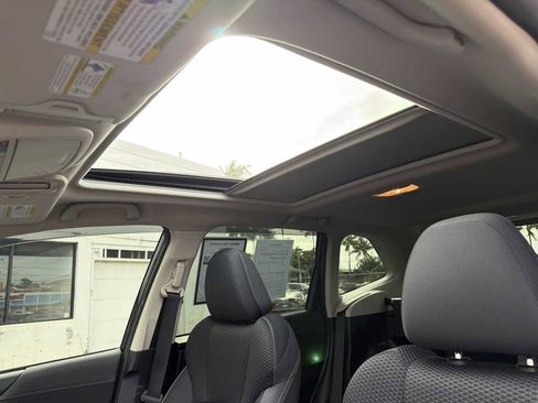 Used 2019 Subaru Forester Premium image 16