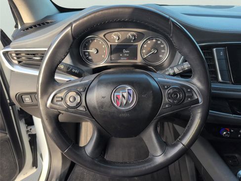 Used 2020 Buick Enclave Essence image 25