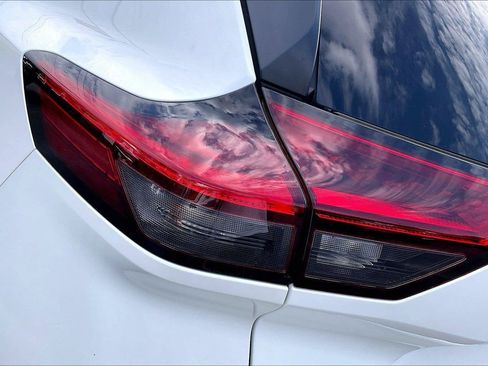 Certified 2023 Nissan Rogue SV w/ SV Premium B Package FWD image 31