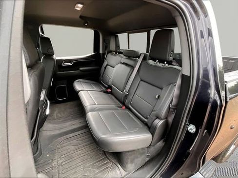 Used 2023 GMC Sierra 1500 SLT w/ SLT Premium Package AWD/4WD image 16
