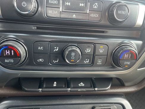 Used 2018 Chevrolet Silverado 1500 LT w/ All Star Edition image 26