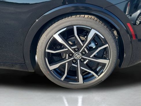 New 2026 Toyota Prius Plug-In Hybrid FWD image 44