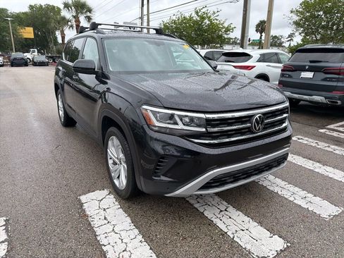 Used 2023 Volkswagen Atlas SE image 14