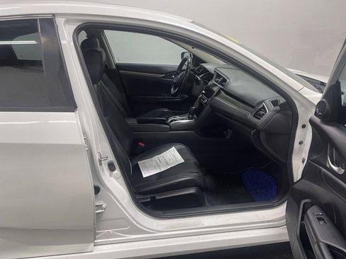 Used 2019 Honda Civic EX-L image 18
