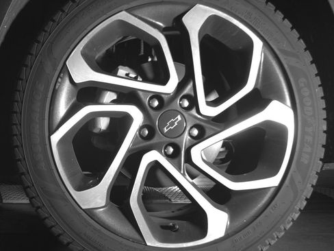 Used 2025 Chevrolet Trax RS w/ Driver Confidence Package FWD image 11