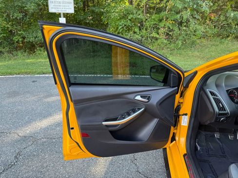 Used 2014 Ford Focus ST image 31