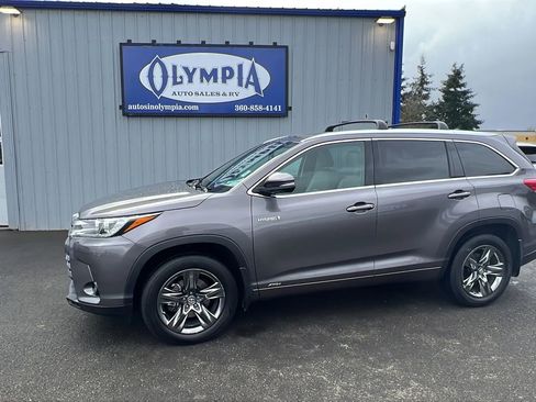 Used 2018 Toyota Highlander Limited Platinum image 1