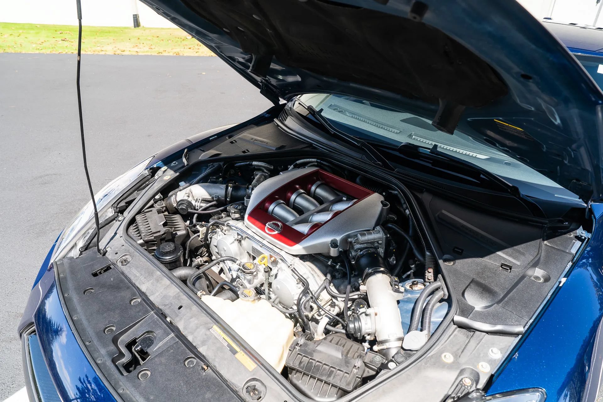 Used 2013 Nissan GT-R Premium AWD/4WD image 22