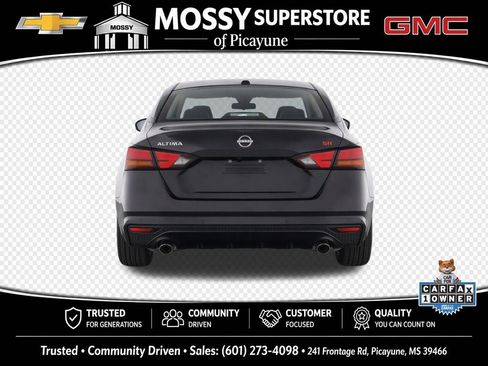 Used 2025 Nissan Altima 2.5 SR FWD image 8