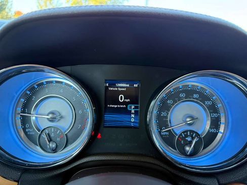 Used 2012 Chrysler 300 Limited w/ Luxury Group image 14