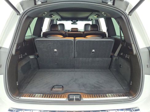 Used 2021 Mercedes-Benz GLS 450 4MATIC image 35