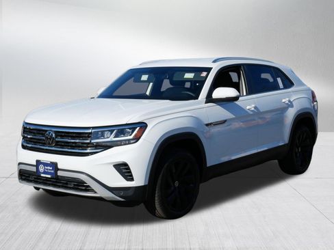 Certified 2023 Volkswagen Atlas Cross Sport SE w/ Black Wheel Package AWD/4WD image 3