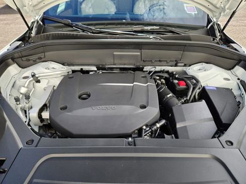 New 2026 Volvo XC90 B6 Plus w/ Protection Package Premier image 19
