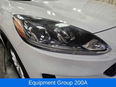 Used 2020 Ford Escape SE image 5