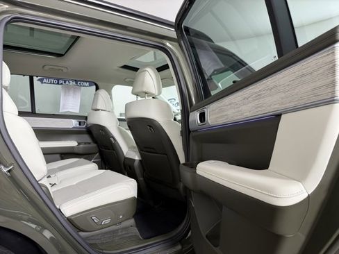 Used 2024 Hyundai Santa Fe Calligraphy image 21