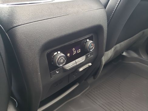 New 2026 Chevrolet Traverse RS w/ LPO, Floor Liner Package image 36