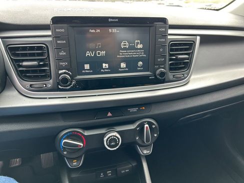 Used 2020 Kia Rio LX image 7
