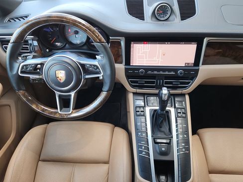Used 2019 Porsche Macan S AWD/4WD image 27