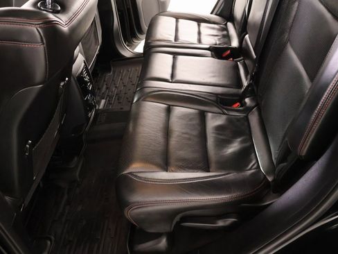 Used 2018 Jeep Grand Cherokee Trailhawk w/ Trailhawk Luxury Group image 13