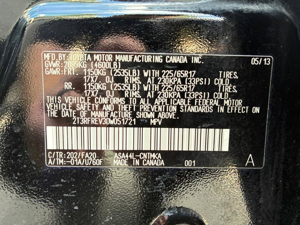 Used 2013 Toyota RAV4 XLE AWD/4WD image 39