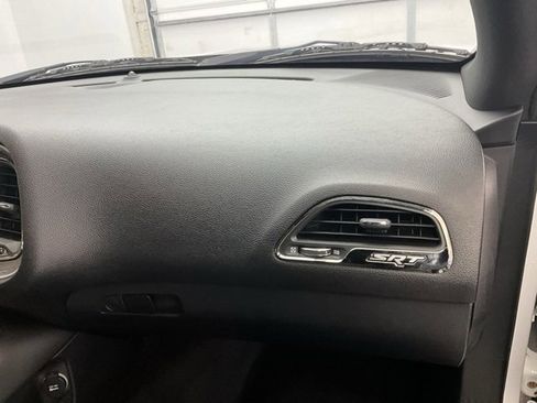 Used 2016 Dodge Challenger SRT Hellcat image 11