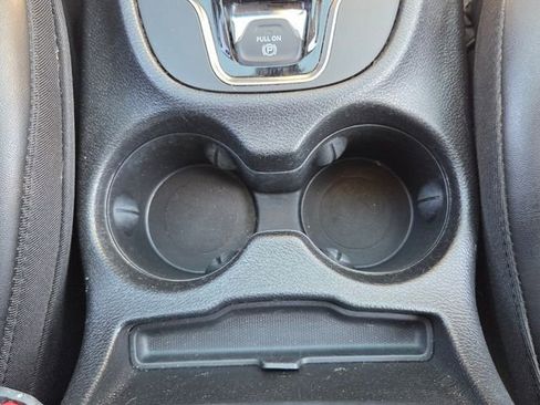 Used 2021 Jeep Cherokee Altitude image 17