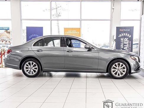 Used 2019 Mercedes-Benz E 300 4MATIC w/ Driver Assistance Package image 9