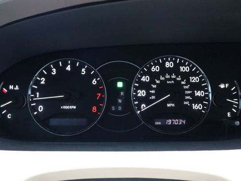 Used 2009 Toyota Avalon Limited image 34