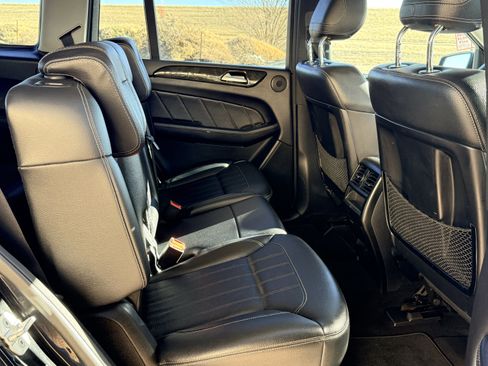 Used 2015 Mercedes-Benz GL 450 4MATIC image 26