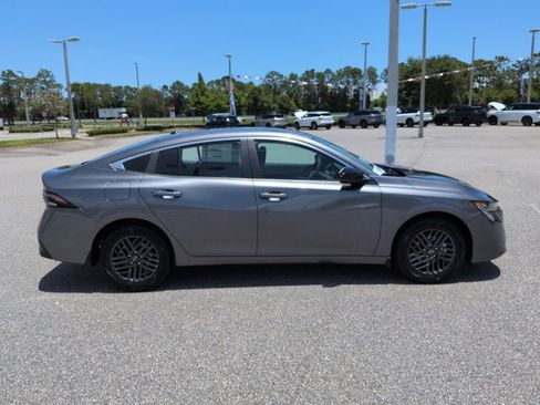 Certified 2026 Nissan Sentra SV w/ SV Convenience Package FWD image 3