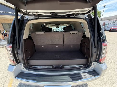 Used 2016 GMC Yukon Denali w/ Open Road Package AWD/4WD image 32