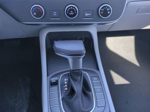 New 2026 Hyundai Kona SE image 21