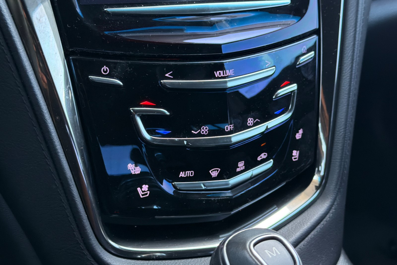 Used 2014 Cadillac CTS Luxury RWD image 24