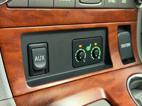 Used 2010 Toyota Highlander Limited image 15