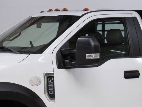 Used 2018 Ford F550 4x4 Regular Cab Super Duty image 18
