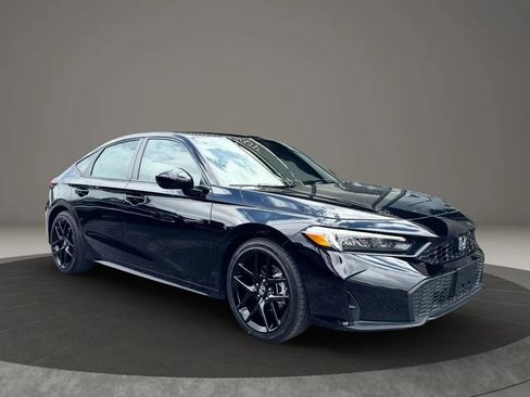 Used 2025 Honda Civic Sport image 3