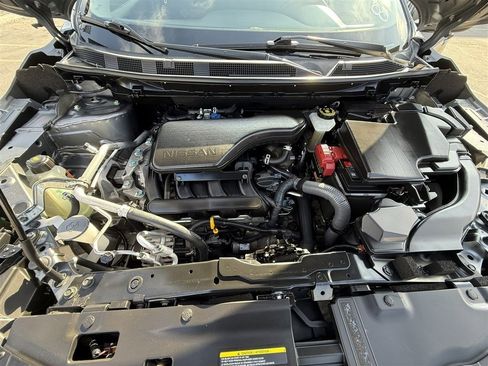 Used 2019 Nissan Rogue Sport SV w/ All-Weather Package image 28