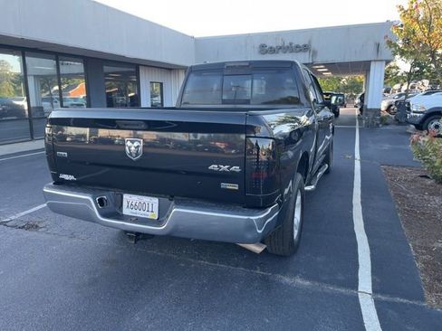 Used 2017 RAM 1500 Classic SLT AWD/4WD image 11