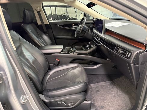 Used 2022 Lincoln Nautilus Reserve FWD image 12