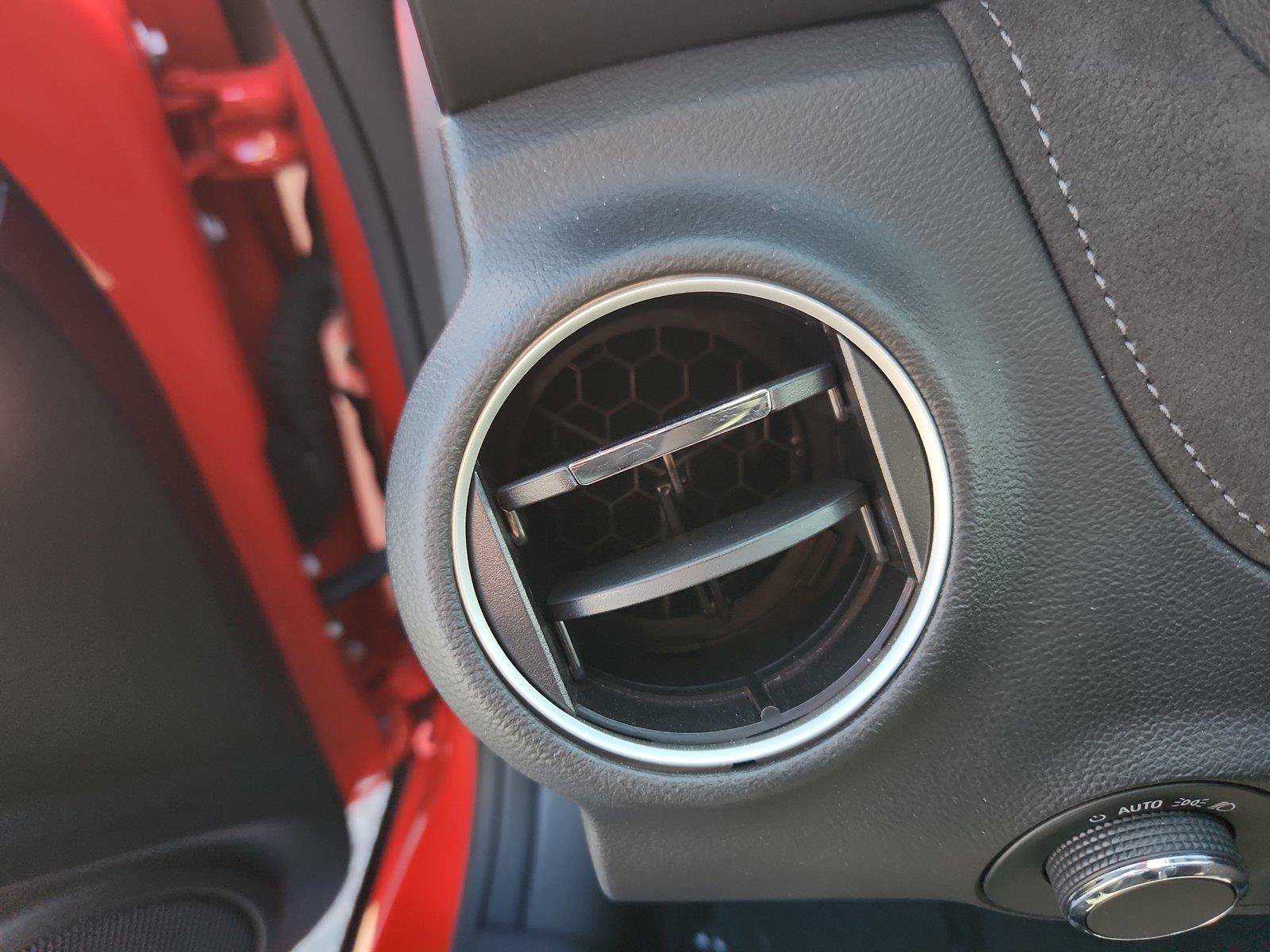 Used 2015 Chevrolet Camaro Z/28 RWD image 37