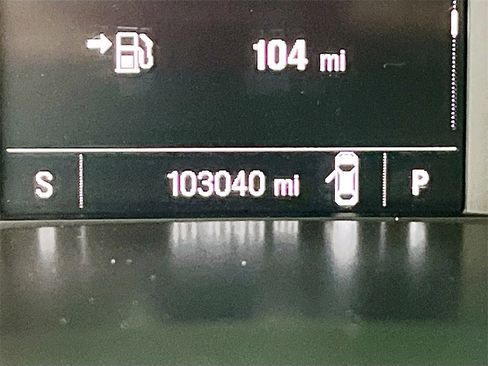 Used 2015 Chevrolet Colorado LT image 11