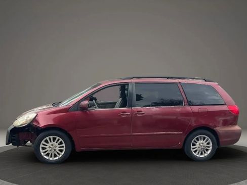 Used 2007 Toyota Sienna XLE image 8
