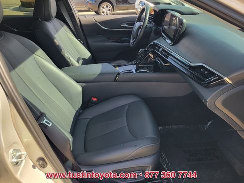 Certified 2024 Toyota Mirai w/ Advanced Technology Package RWD image 14